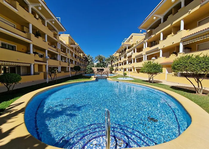 Cascadas Cerca De Playa Y Centro Апартаменти *